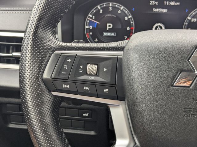 2024 Mitsubishi Outlander SE Ralliart Image 29 of 39