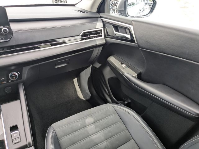 2024 Mitsubishi Outlander SE Ralliart Image 17 of 39