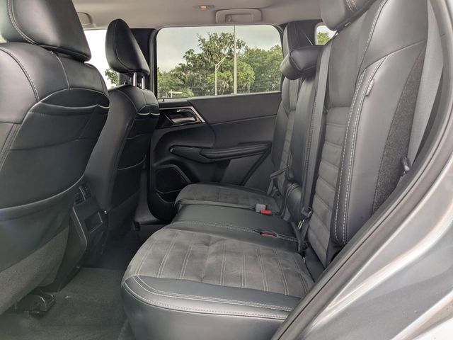 2024 Mitsubishi Outlander SE Ralliart Image 14 of 39