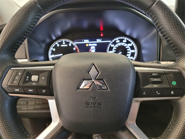 Vehicle image 25 of 29