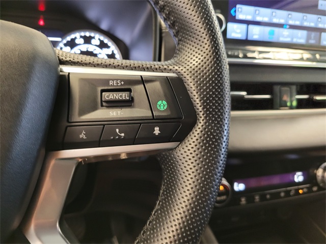 Vehicle image 26 of 29