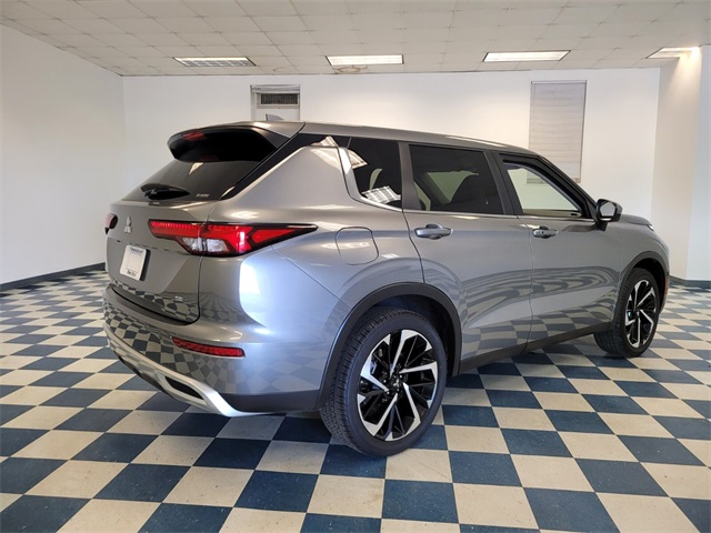 Vehicle image 6 of 29