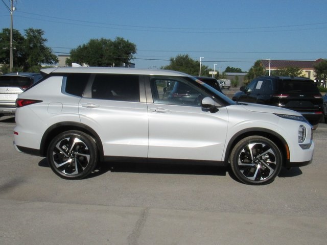 Vehicle image 7 of 45