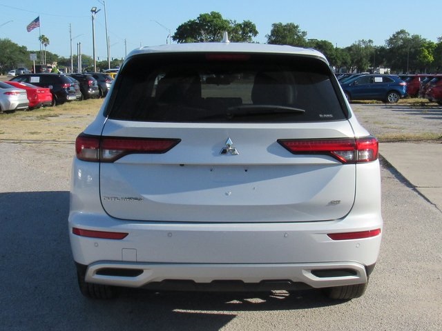 Vehicle image 10 of 45