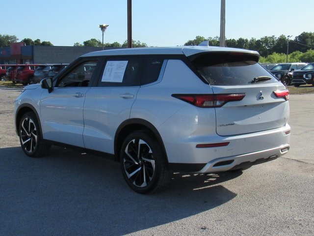 Vehicle image 12 of 45