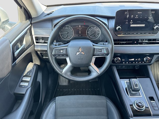 Vehicle image 24 of 48