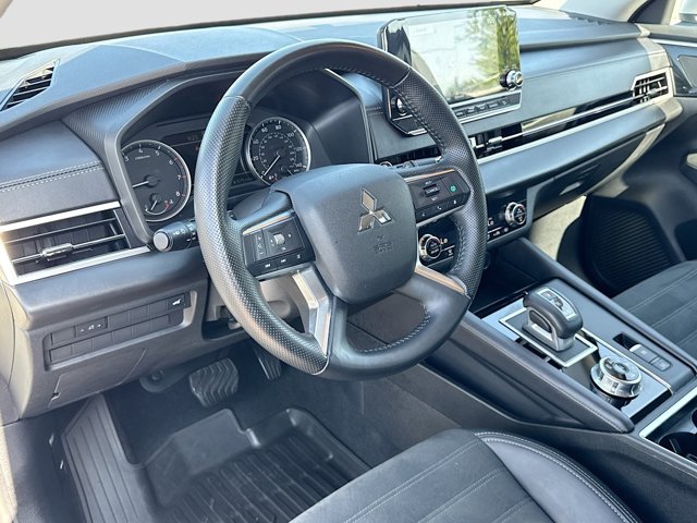 Vehicle image 22 of 48