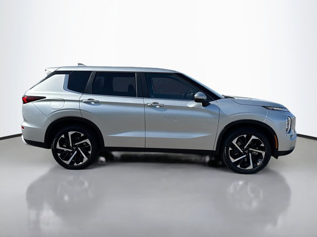 Vehicle image 5 of 48