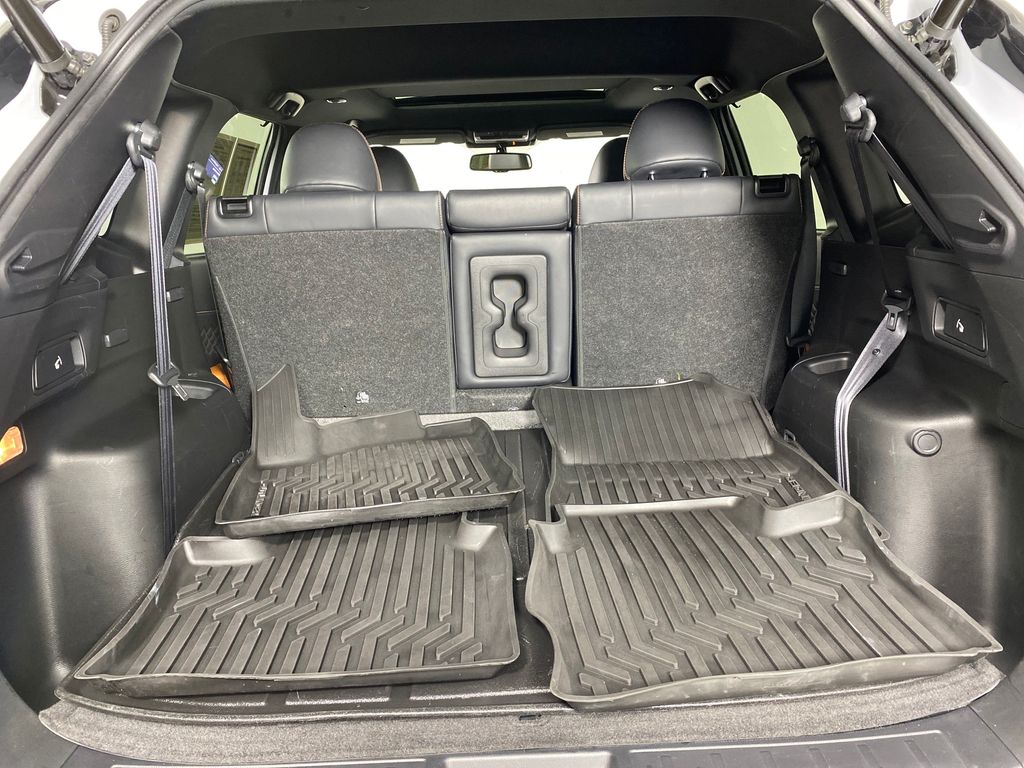 Vehicle image 7 of 29
