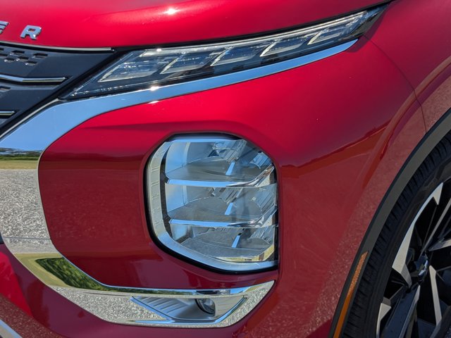 Vehicle image 11 of 27