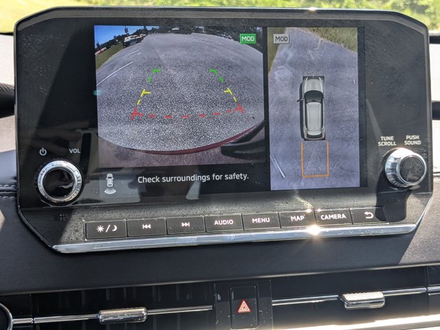 Vehicle image 19 of 27