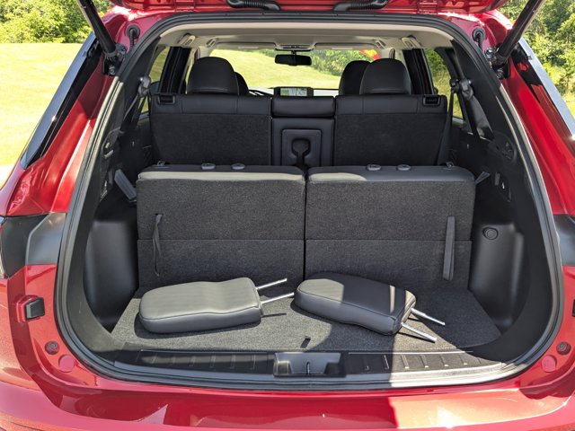 Vehicle image 10 of 27