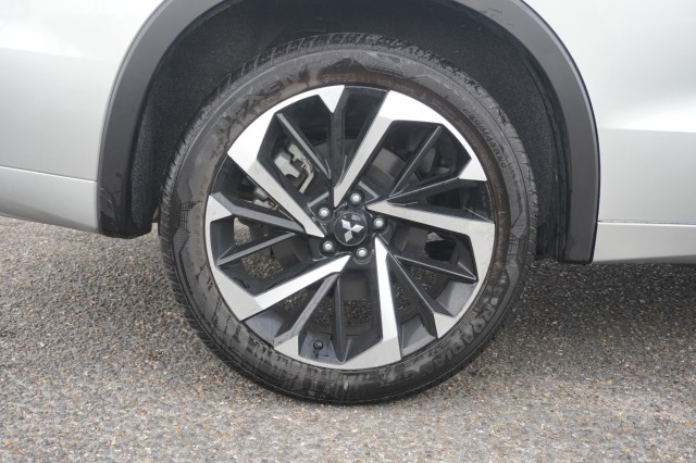 Vehicle image 11 of 37