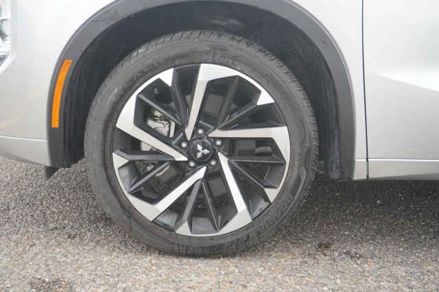 Vehicle image 15 of 37
