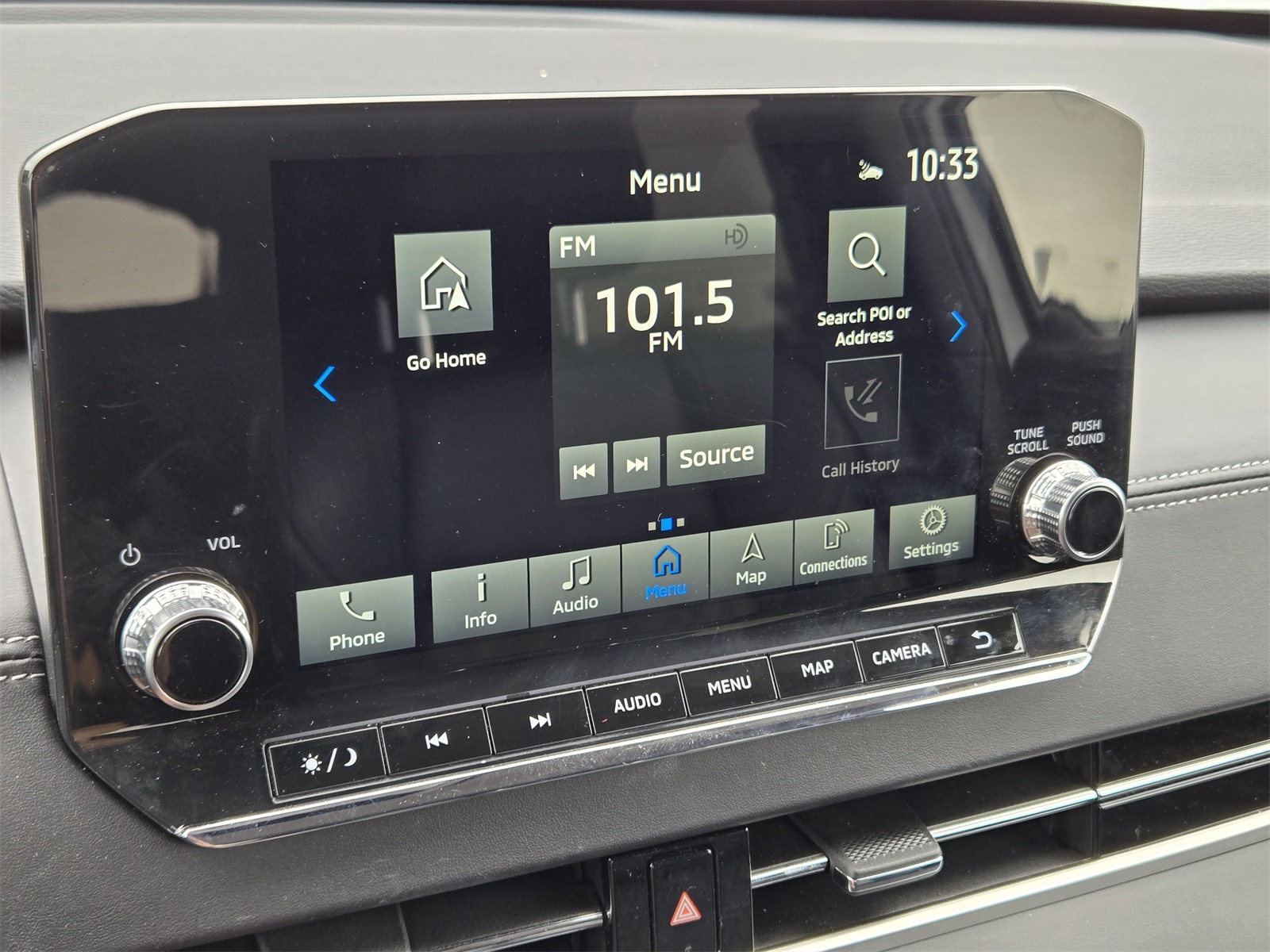 Vehicle image 17 of 32