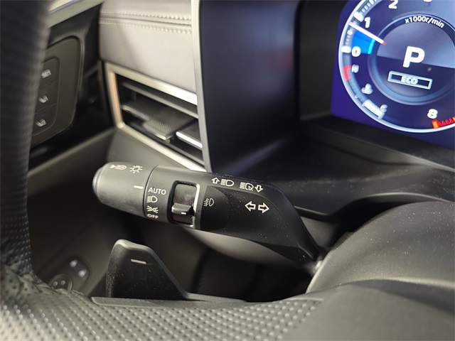 Vehicle image 24 of 38