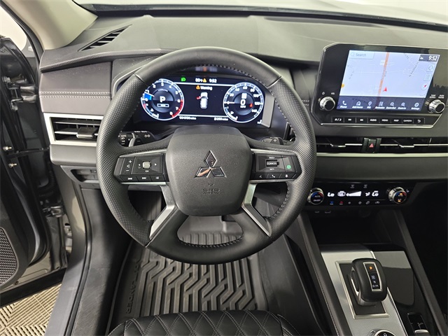 Vehicle image 14 of 38