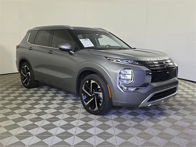 Vehicle image 4 of 38