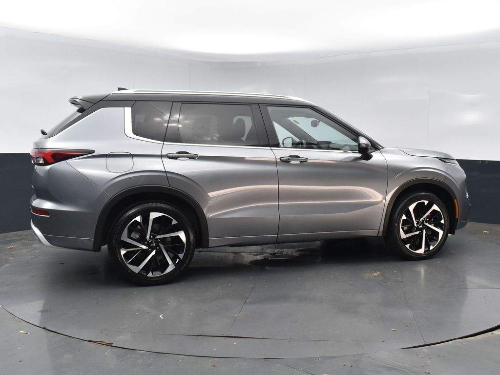 Vehicle image 9 of 39