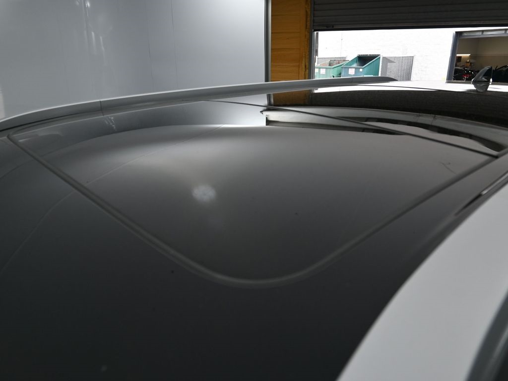 Vehicle image 25 of 39