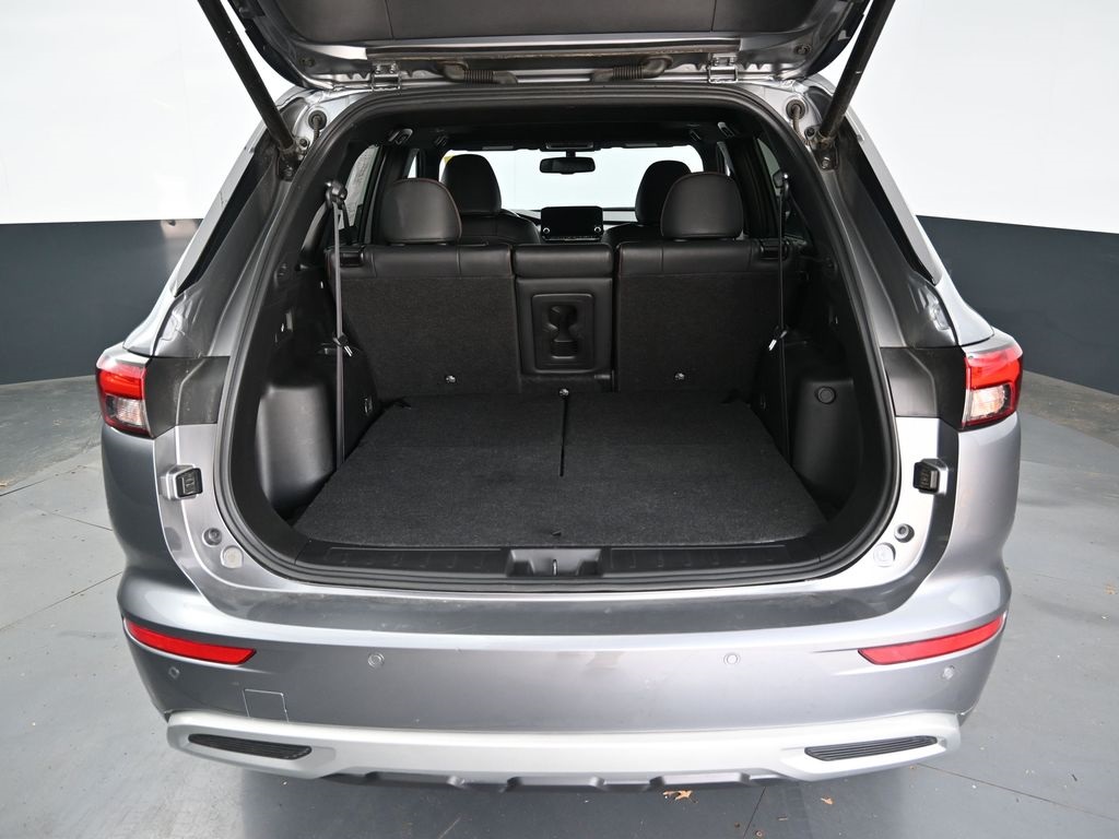 Vehicle image 15 of 39
