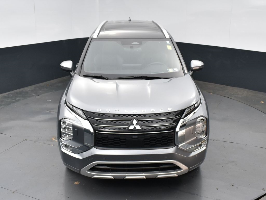 Vehicle image 2 of 39