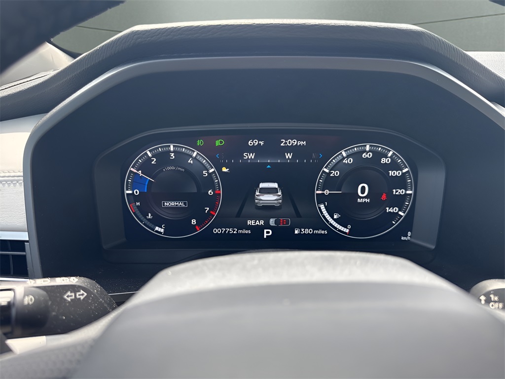 Vehicle image 22 of 30