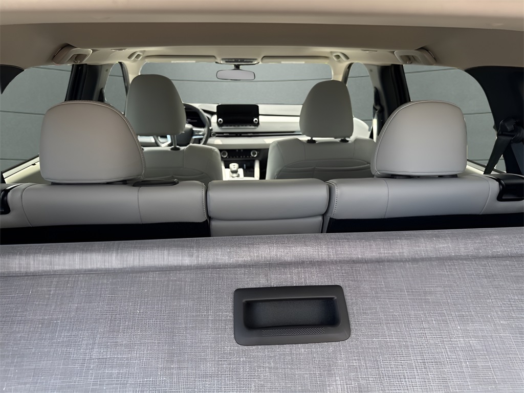 Vehicle image 11 of 30