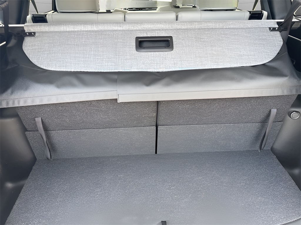 Vehicle image 10 of 30