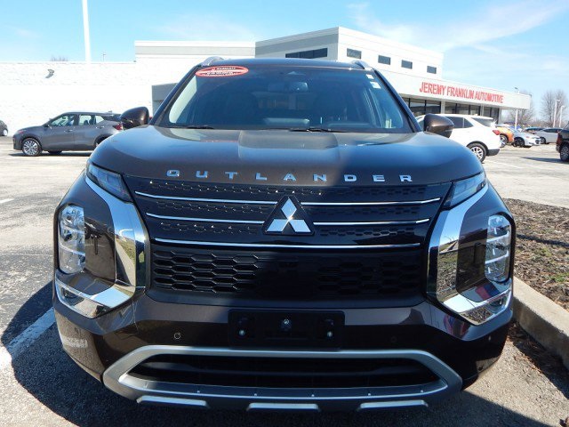 Vehicle image 2 of 31