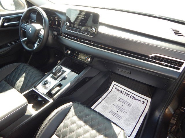 Vehicle image 20 of 31