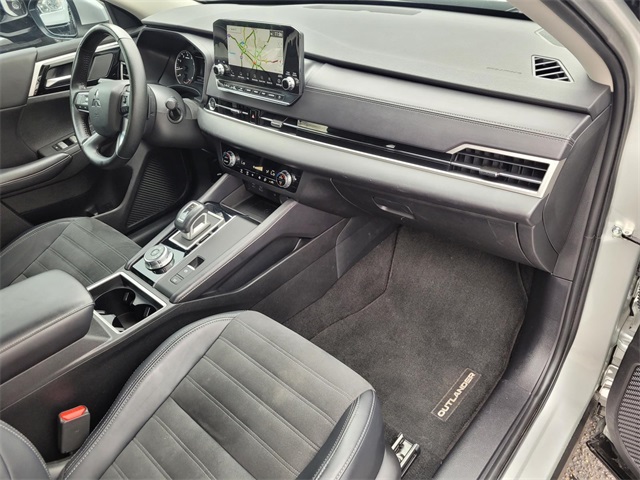 Vehicle image 9 of 40
