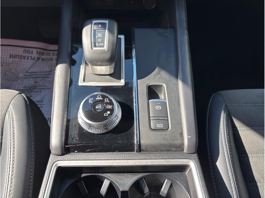Vehicle image 29 of 30