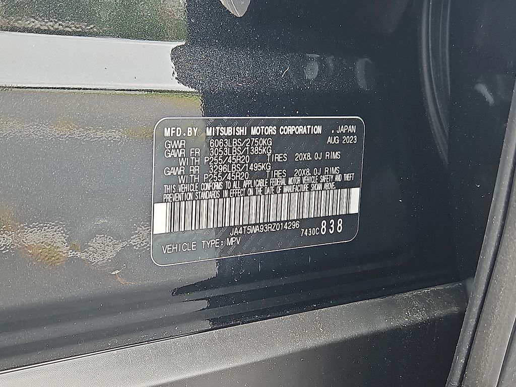 Vehicle image 16 of 17