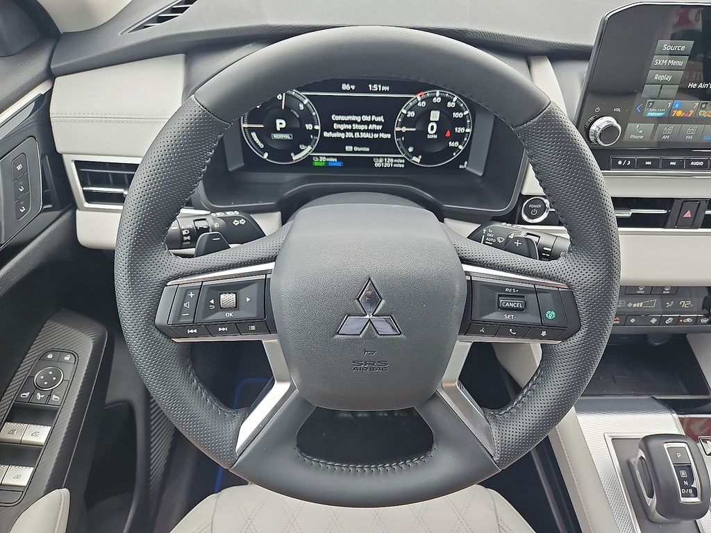 Vehicle image 8 of 17
