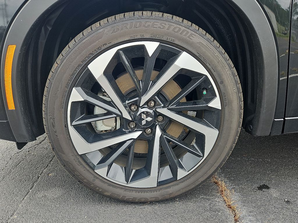 Vehicle image 5 of 17