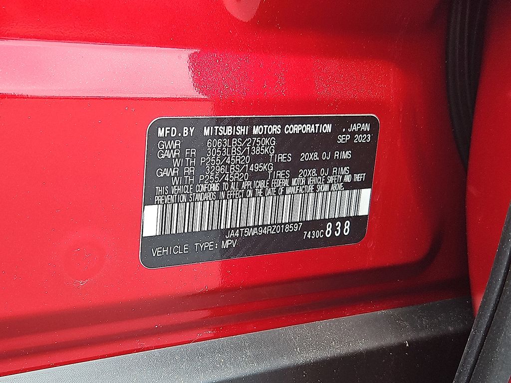 Vehicle image 16 of 18