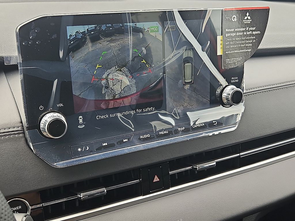 Vehicle image 11 of 18