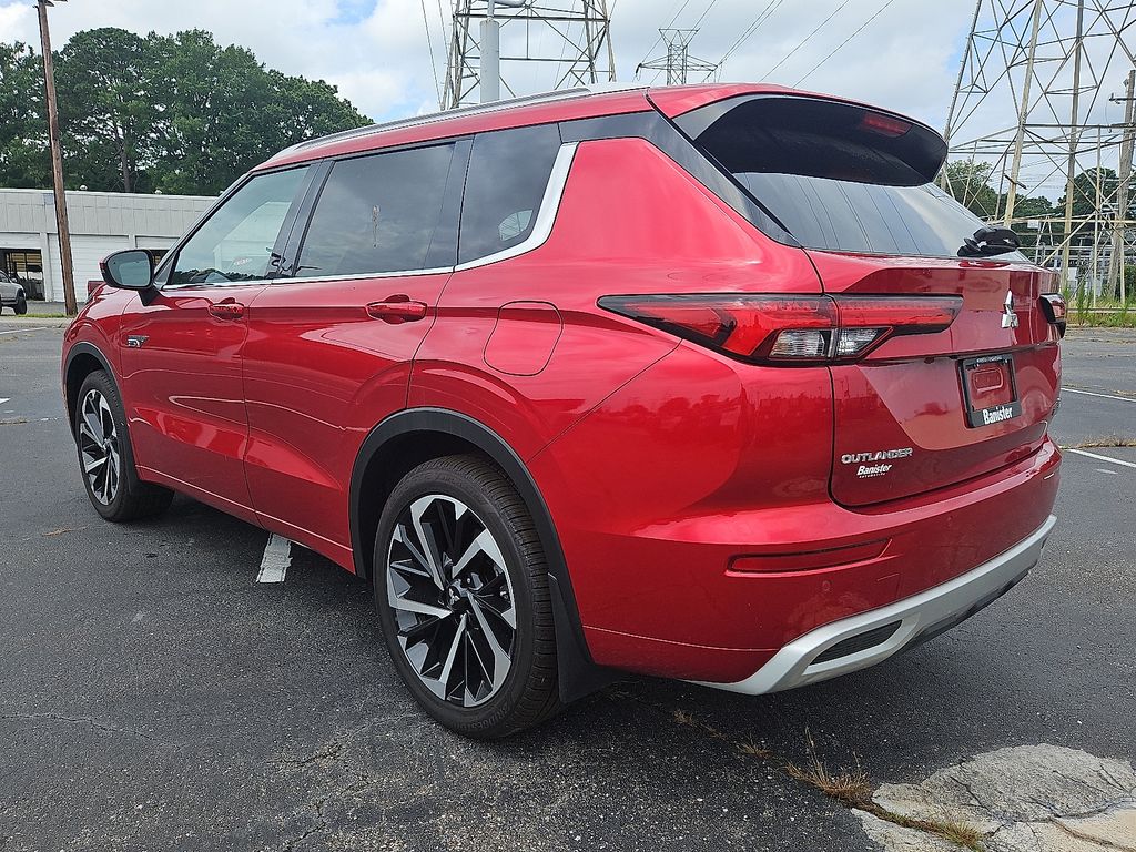 Vehicle image 4 of 18