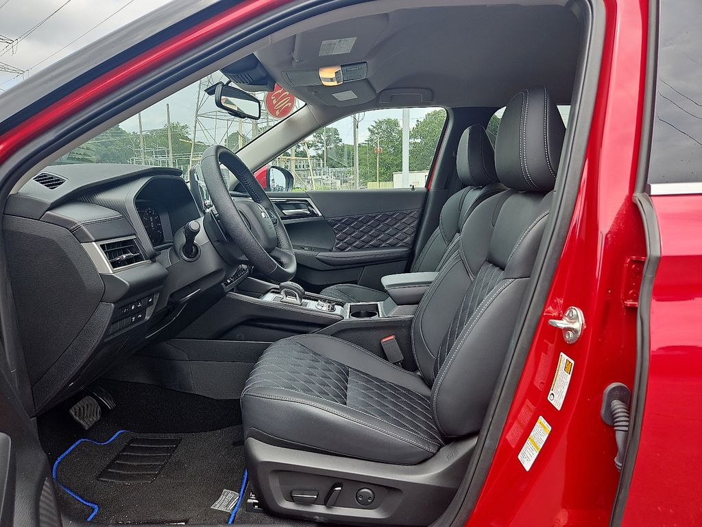 Vehicle image 6 of 18