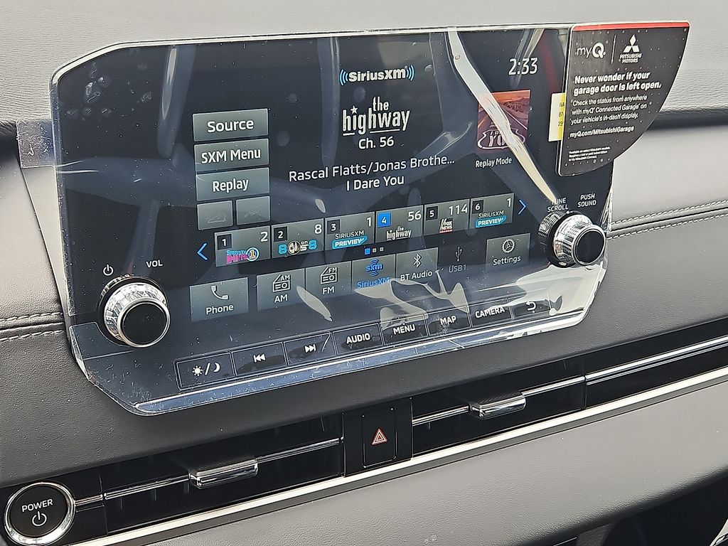Vehicle image 10 of 18
