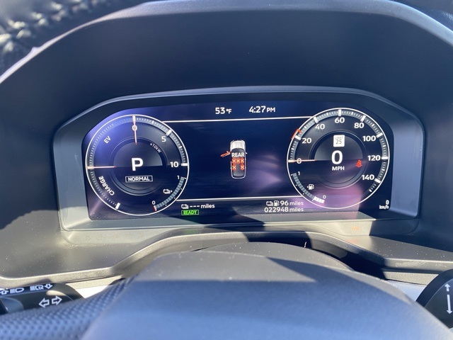 Vehicle image 24 of 34