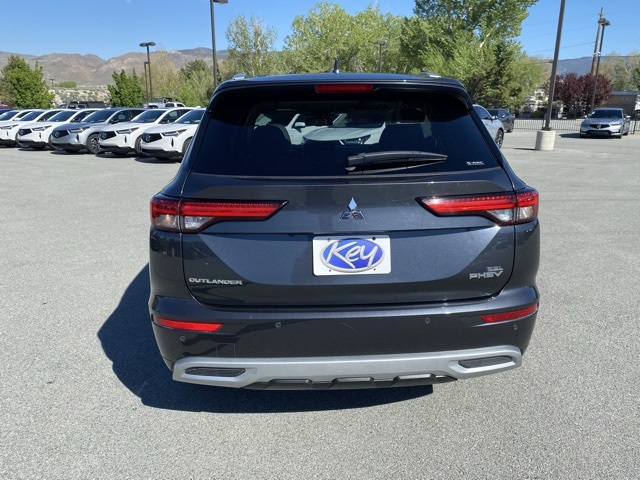 Vehicle image 7 of 34