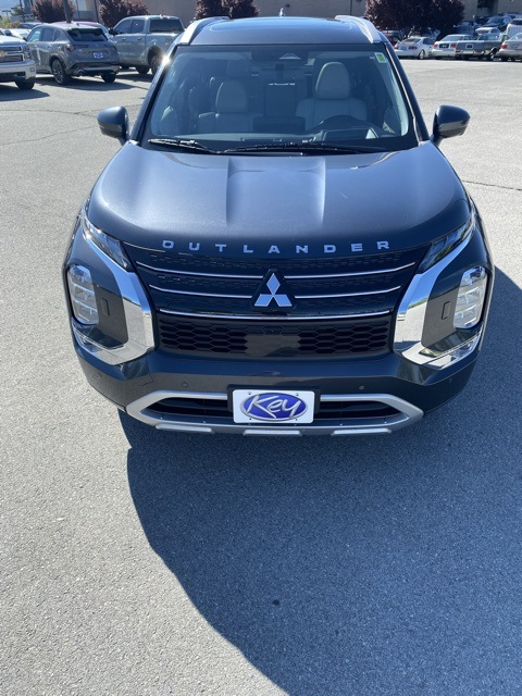 Vehicle image 3 of 34