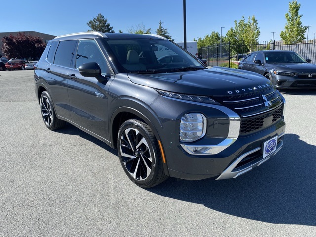 Vehicle image 4 of 34