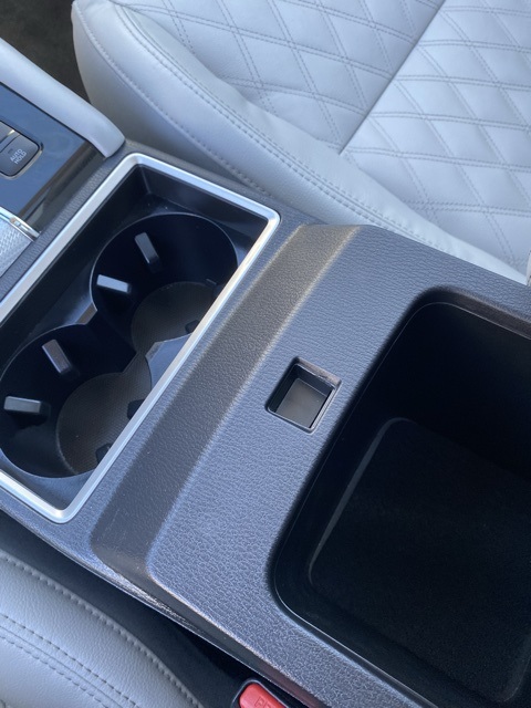Vehicle image 23 of 31