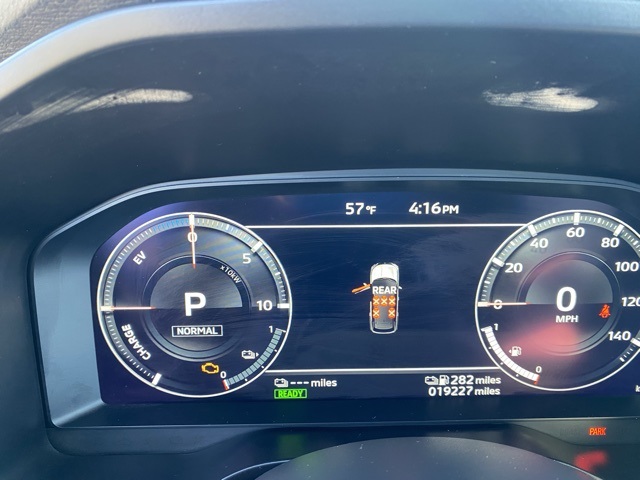 Vehicle image 20 of 31