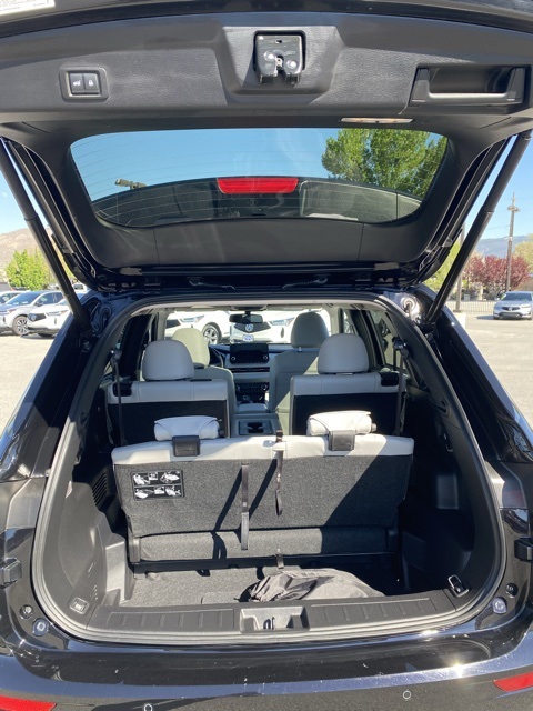 Vehicle image 16 of 31
