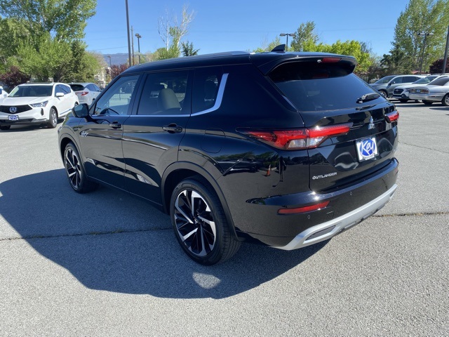 Vehicle image 8 of 31