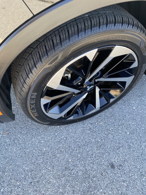 Vehicle image 12 of 31